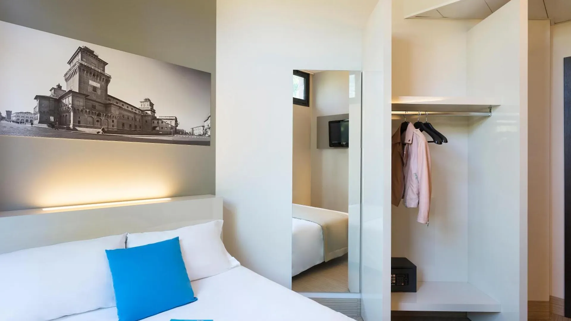 B&B Hotel Ferrara 3*,